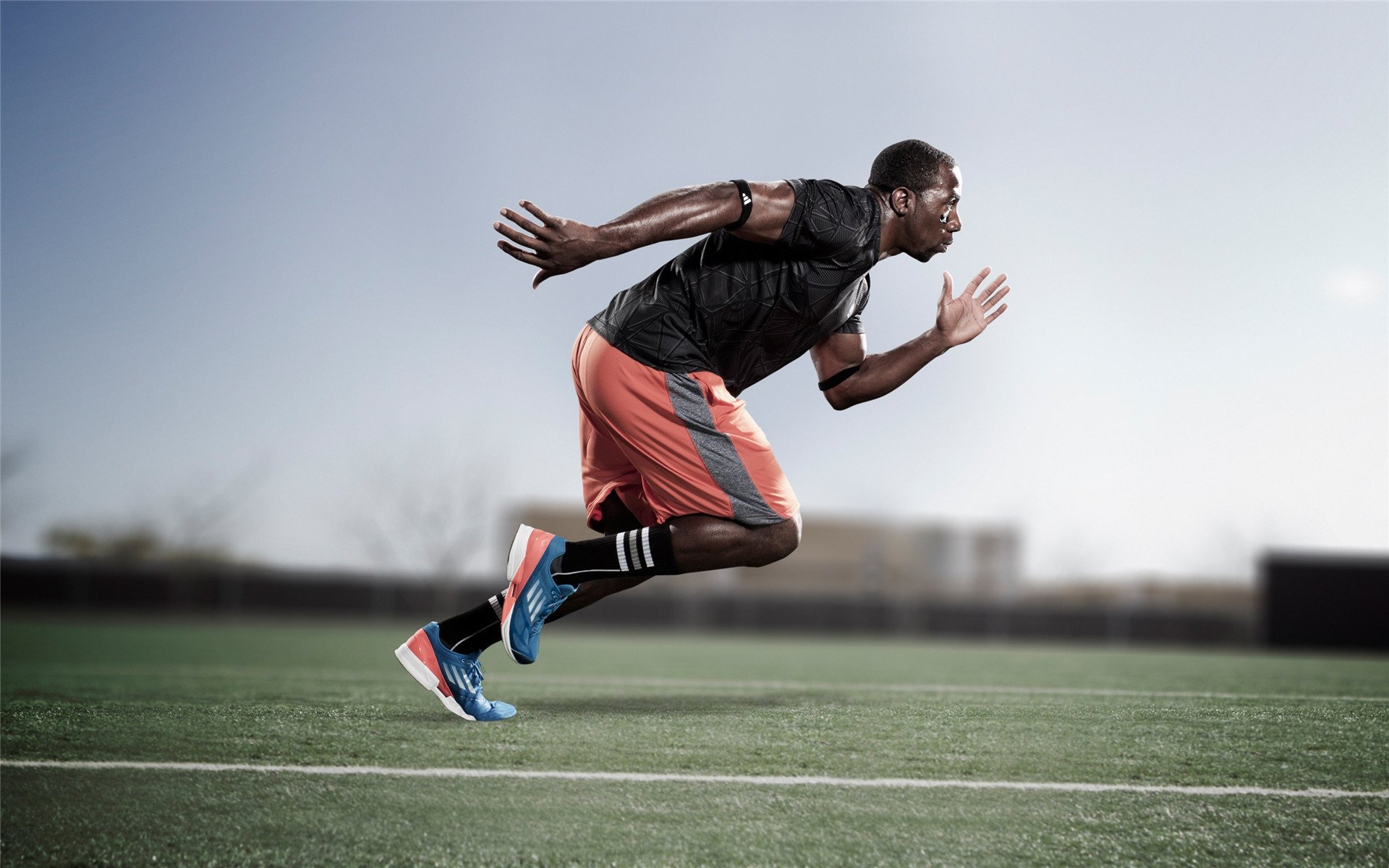 中国女篮全队积极备战国际比赛，中国女篮虽败犹荣